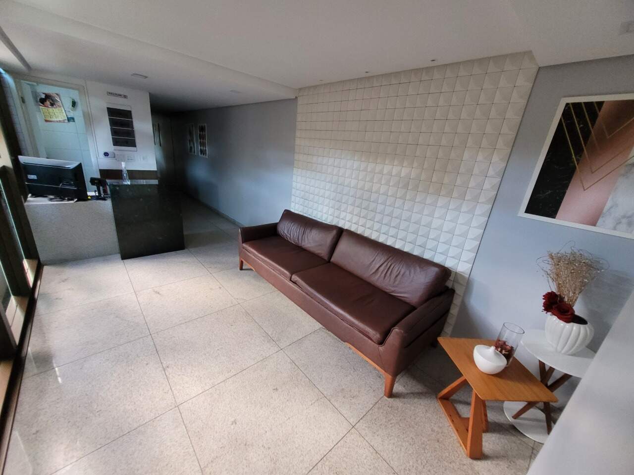 Apartamento para aluguel no Aflitos: 