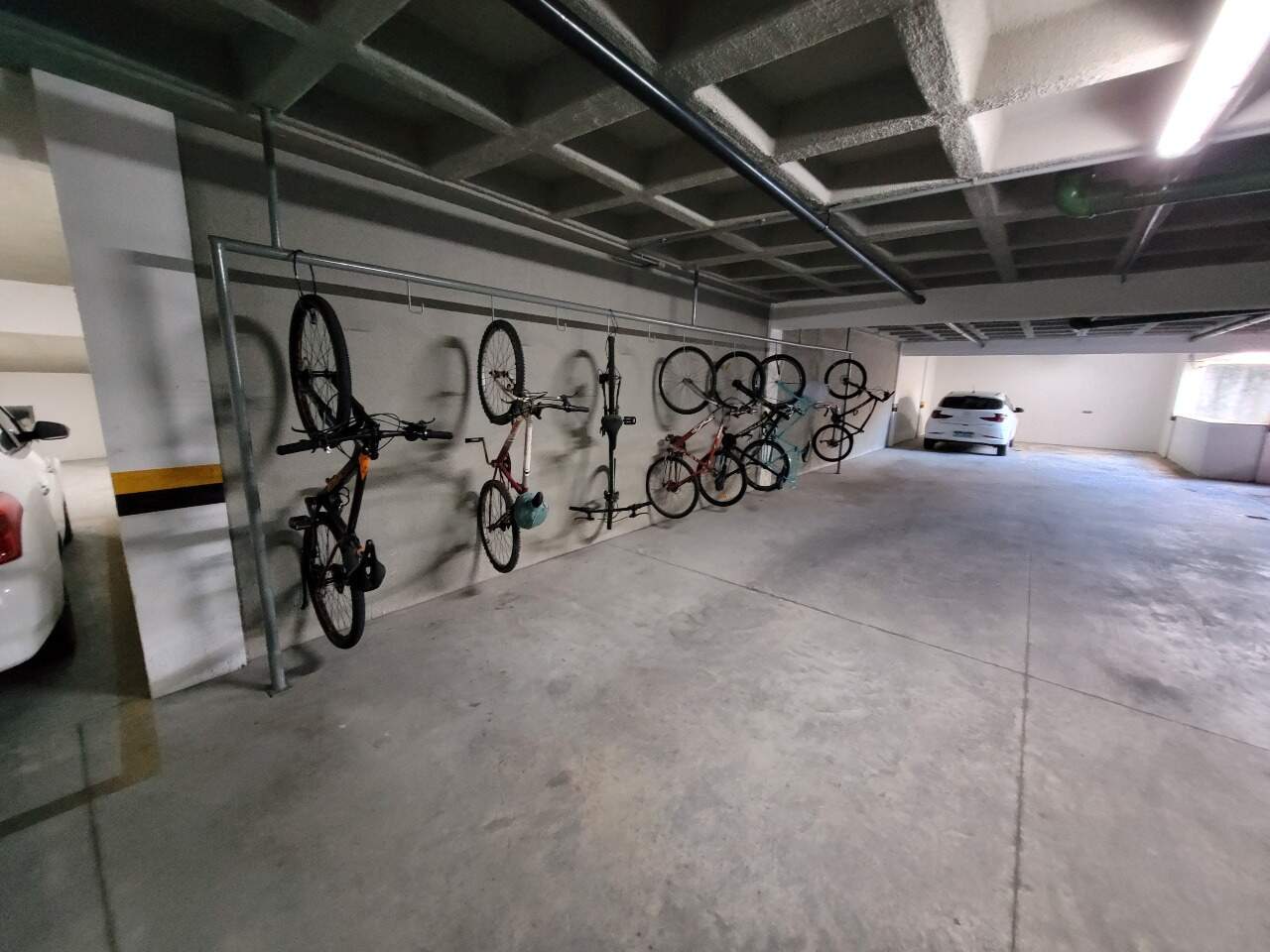 Apartamento para aluguel no Aflitos: 