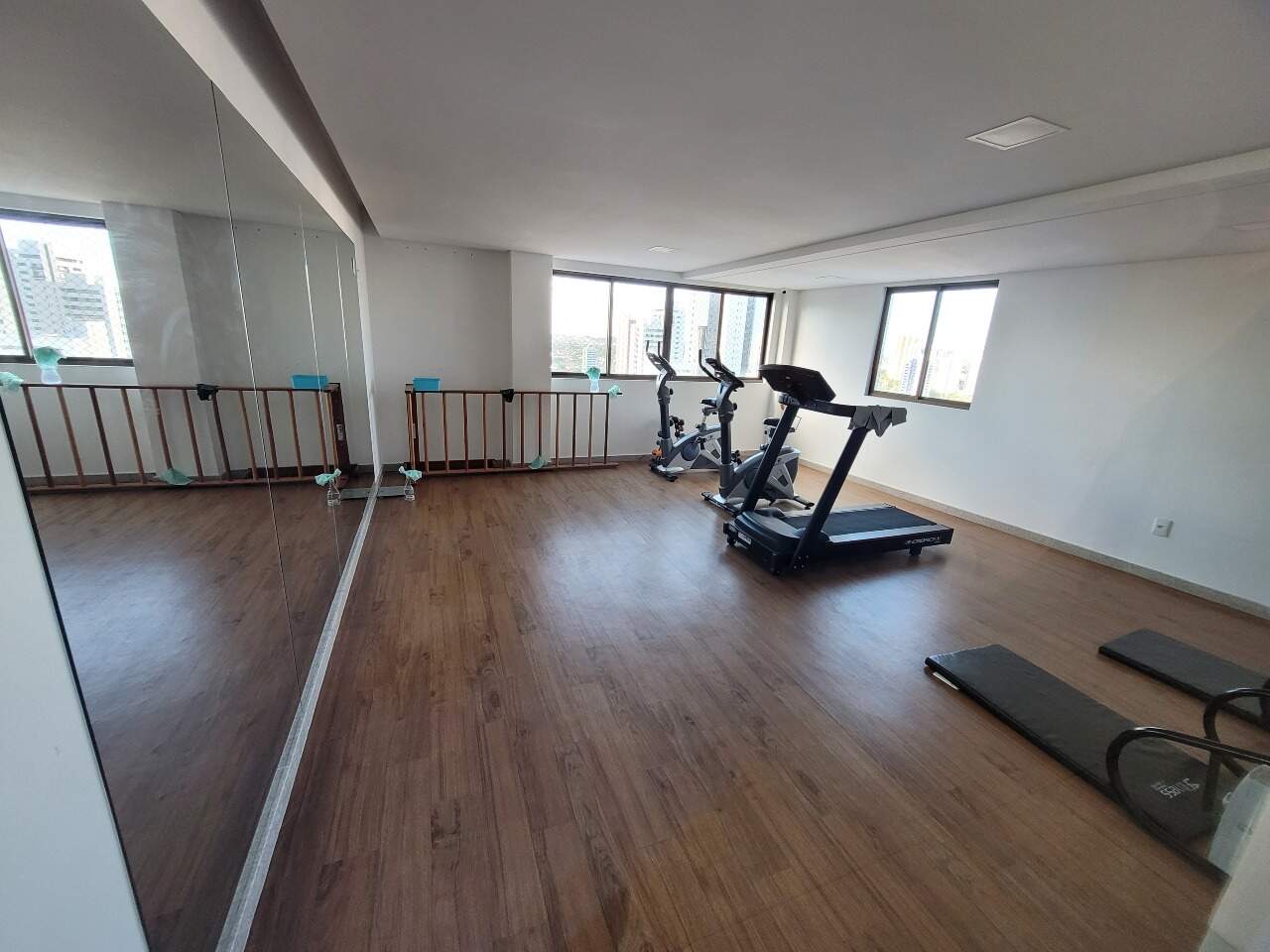 Apartamento para aluguel no Aflitos: 