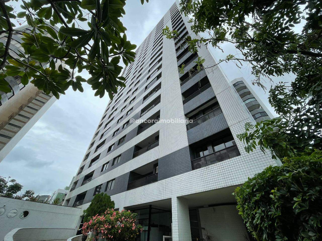 Apartamento para aluguel no Parnamirim: 