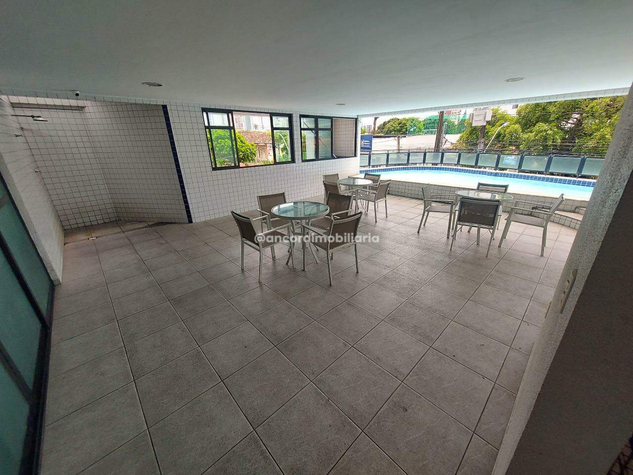 Apartamento à venda no Prado: 