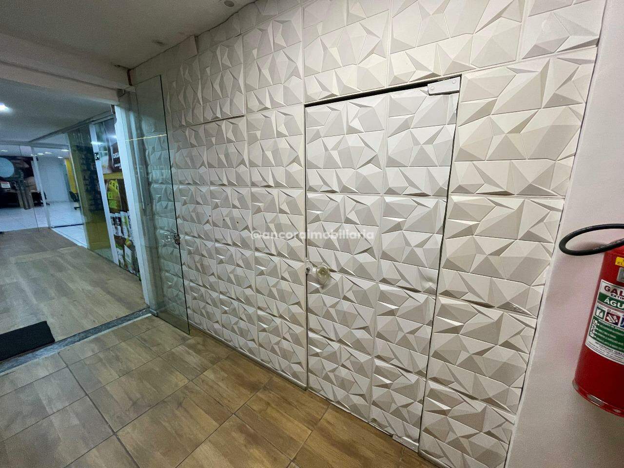 Sala para aluguel no Torre: 