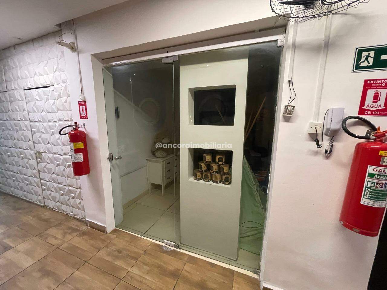 Sala para aluguel no Torre: 