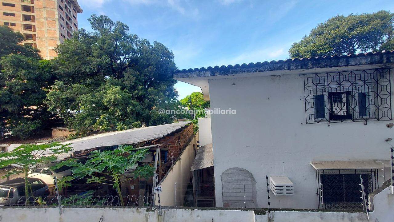 Apartamento à venda no Encruzilhada: 