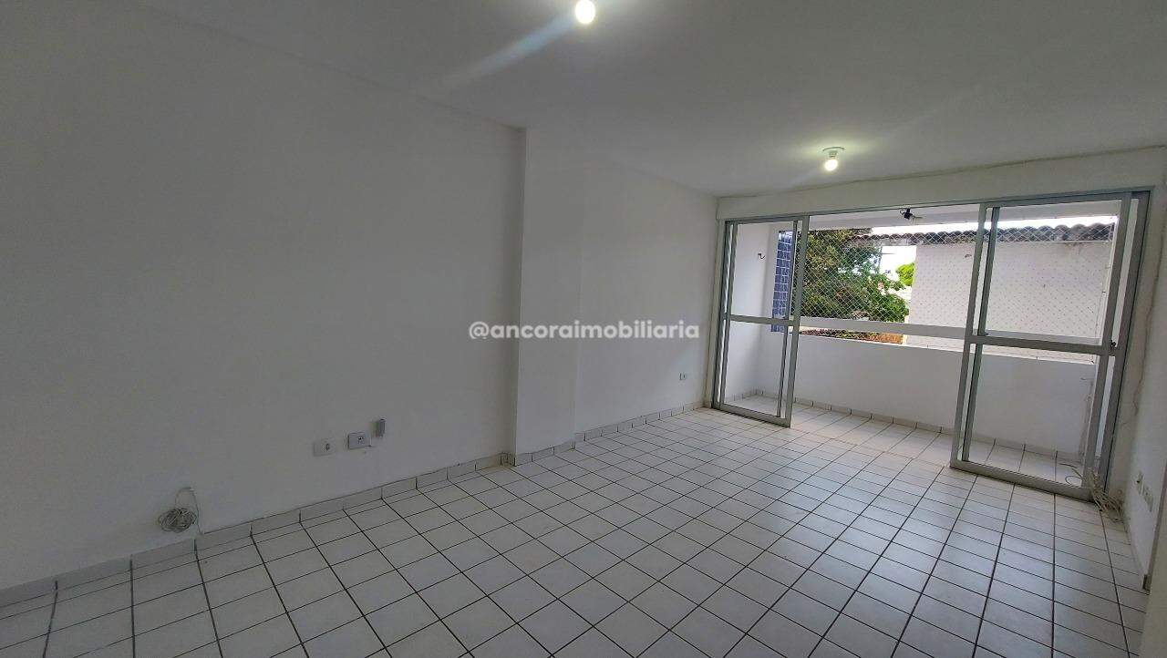 Apartamento à venda no Encruzilhada: 