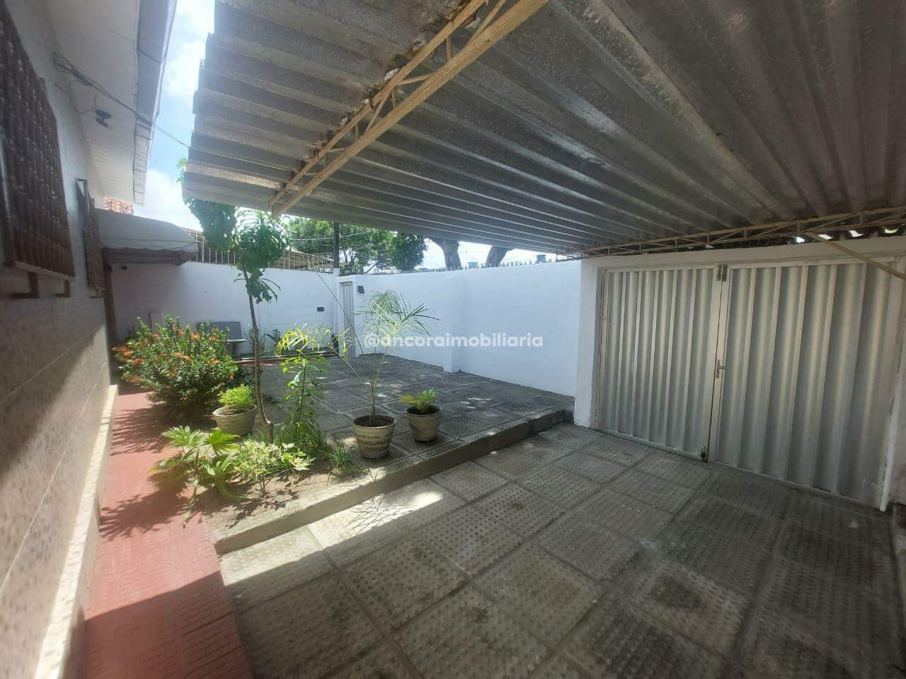 Casa à venda no Cajueiro: 
