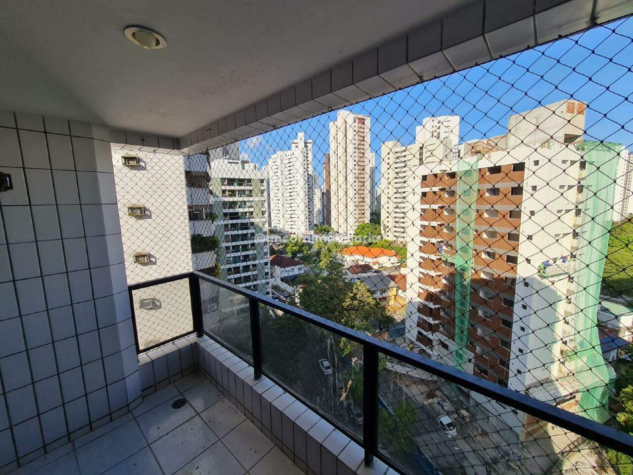 Apartamento à venda no Parnamirim: 