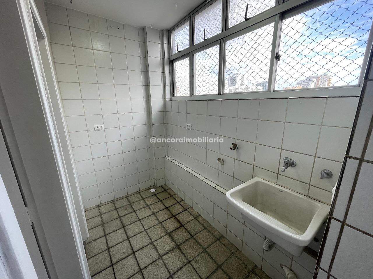 Apartamento à venda no Graças: 