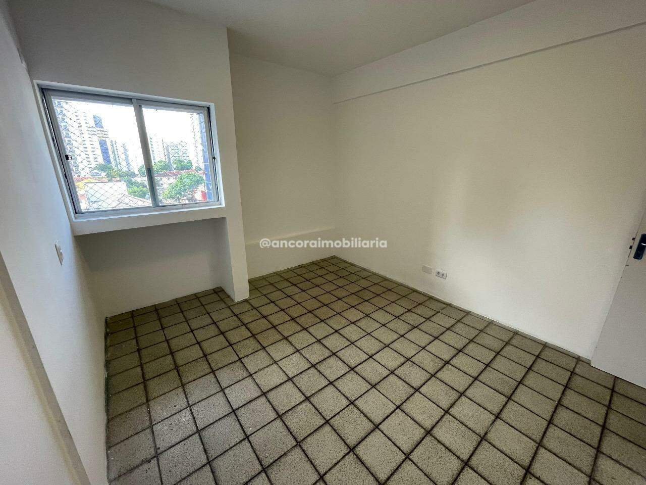 Apartamento à venda no Graças: 