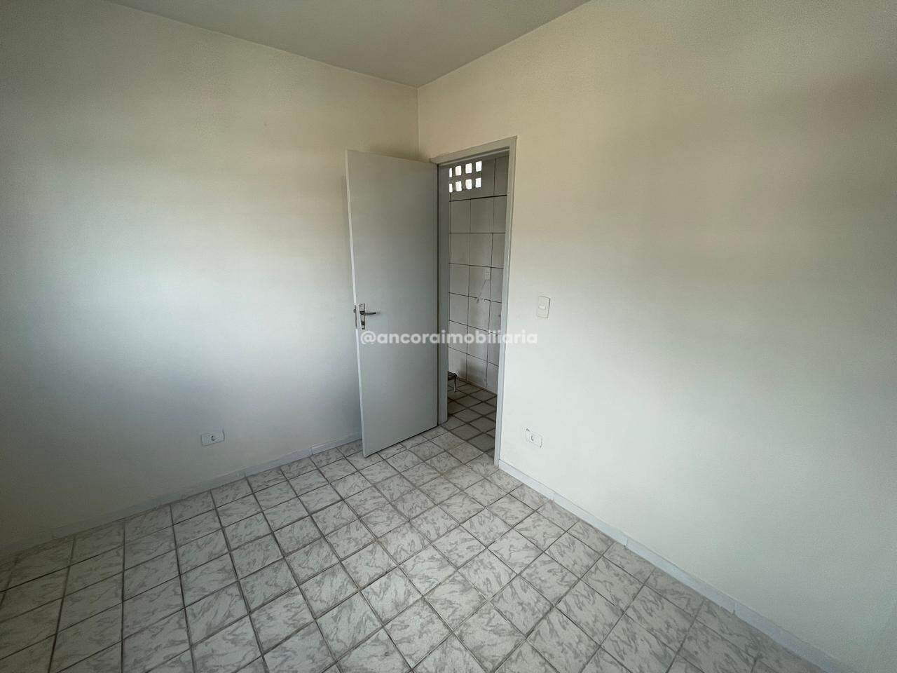 Casa para aluguel no Afogados: 