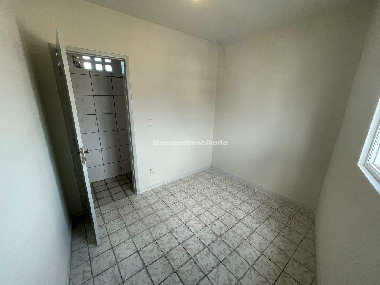 Casa para aluguel no Afogados: 