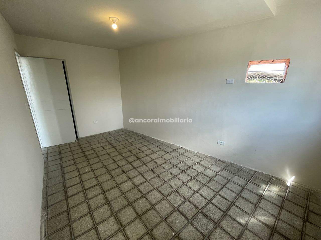Casa para aluguel no Afogados: 