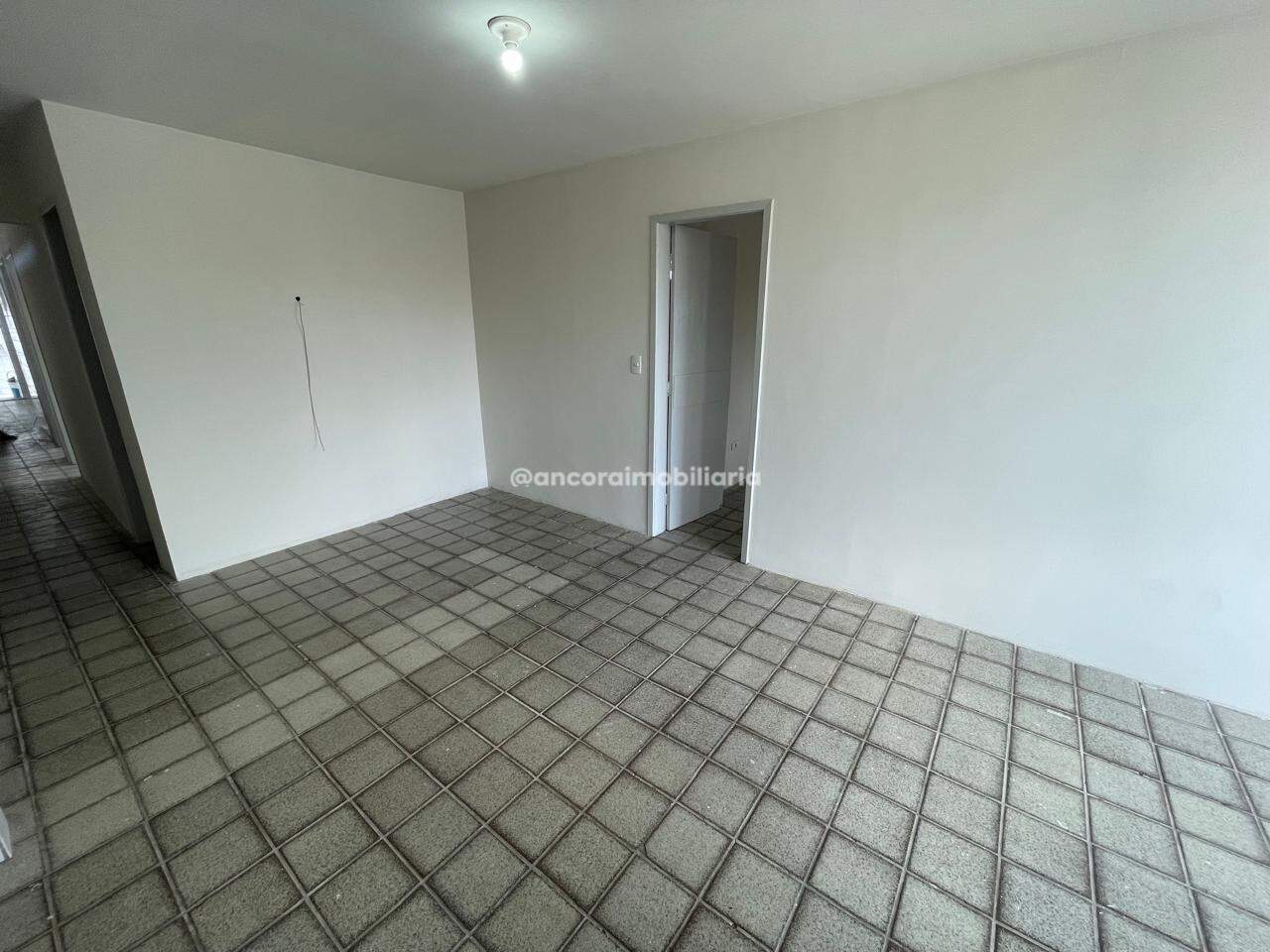 Casa para aluguel no Afogados: 