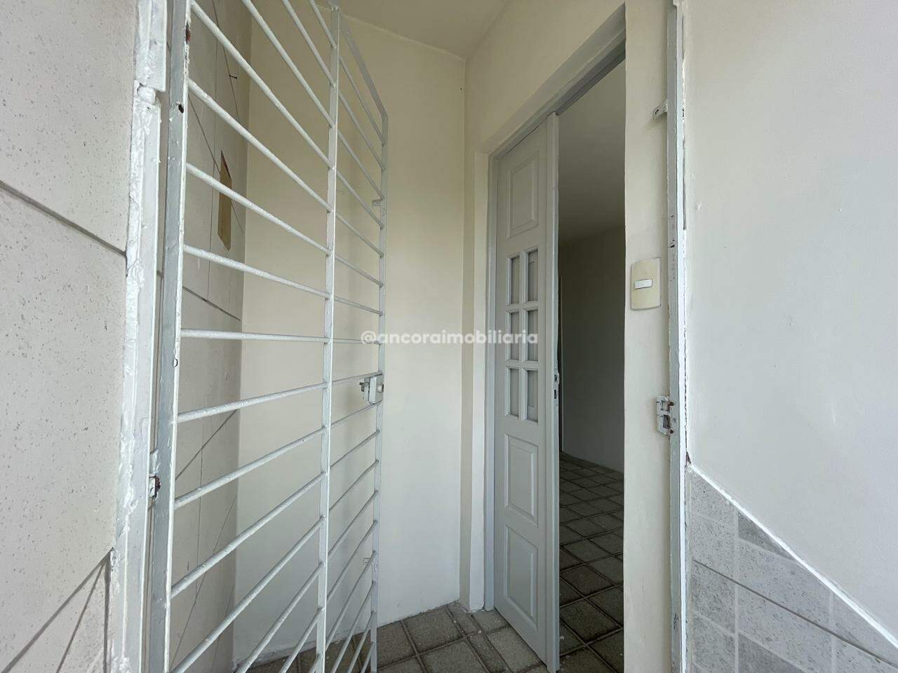 Casa para aluguel no Afogados: 