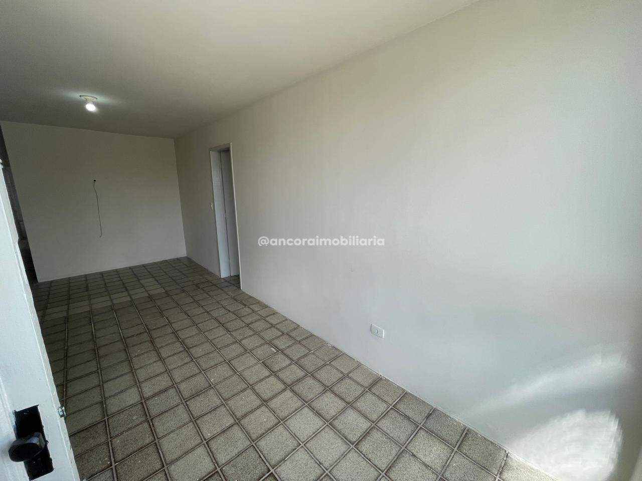 Casa para aluguel no Afogados: 