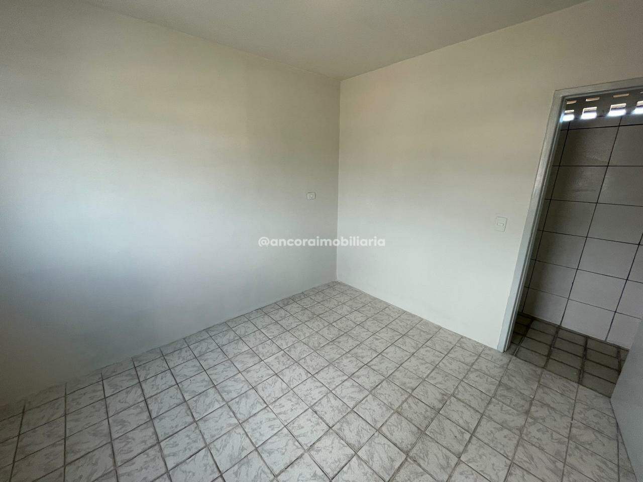 Casa para aluguel no Afogados: 