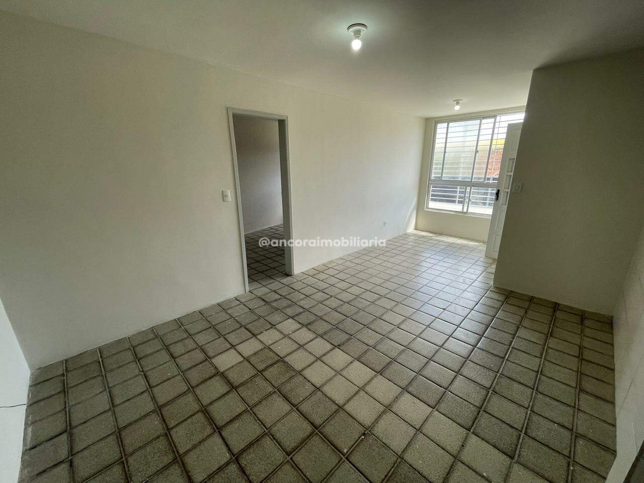 Casa para aluguel no Afogados: 