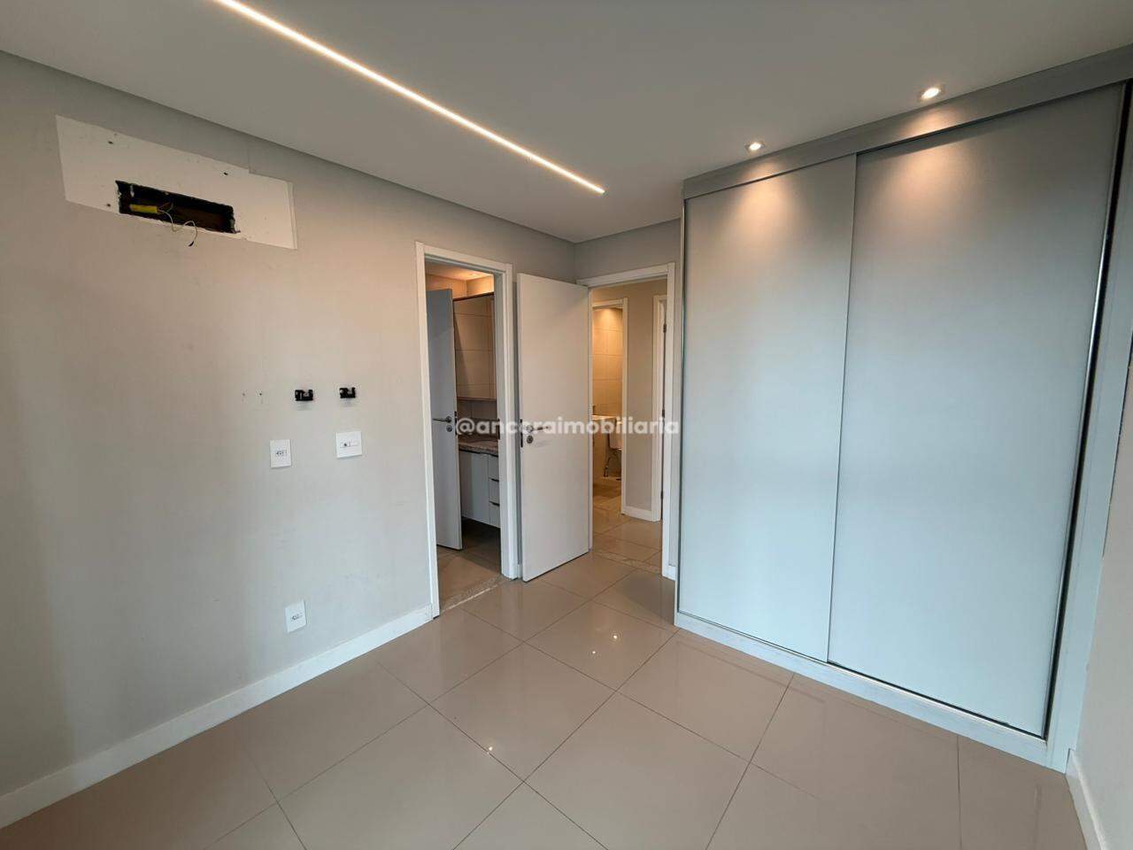 Apartamento à venda no Ilha do Retiro: 