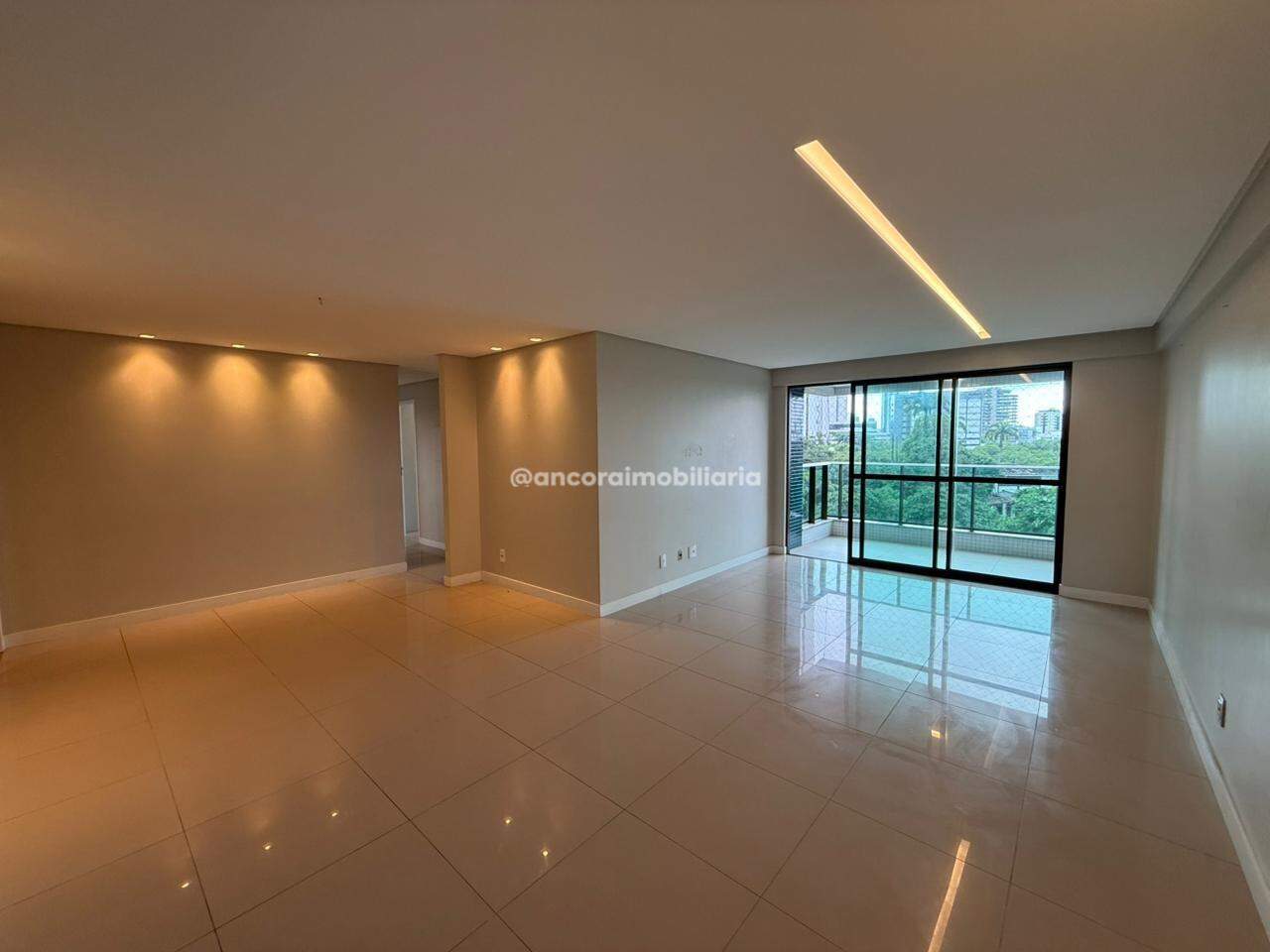 Apartamento à venda no Ilha do Retiro: 