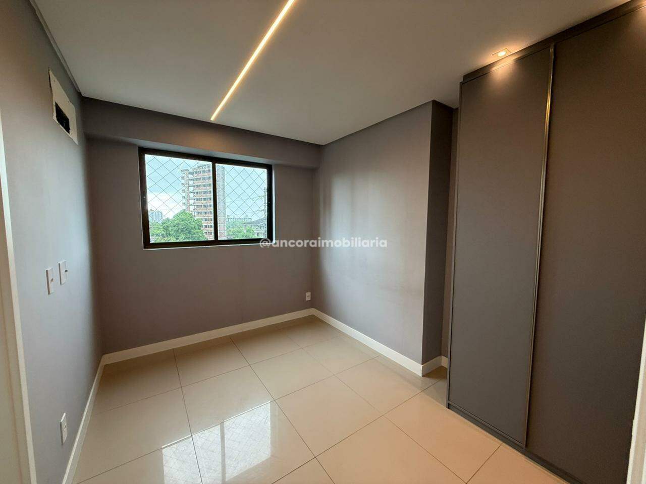 Apartamento à venda no Ilha do Retiro: 