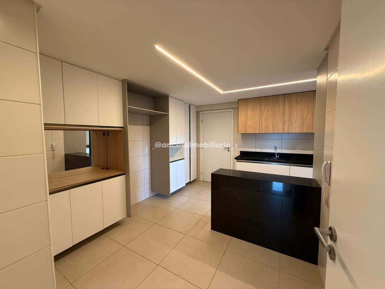 Apartamento à venda no Ilha do Retiro: 