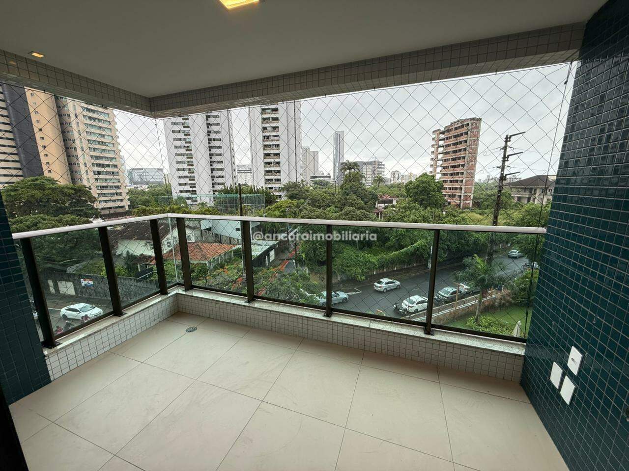 Apartamento à venda no Ilha do Retiro: 