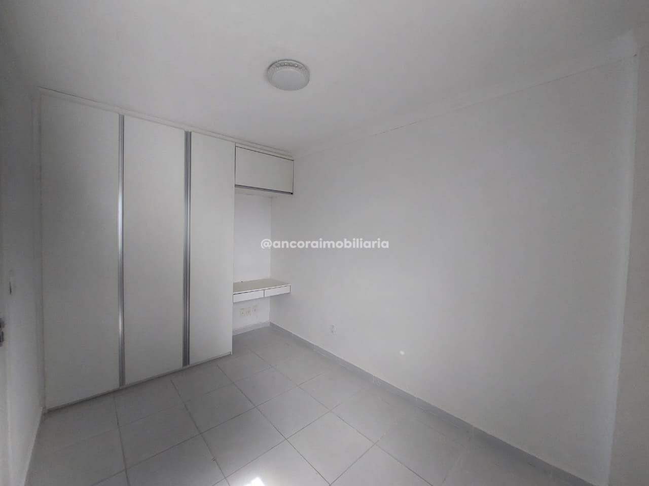 Apartamento à venda no Ilha do Leite: 