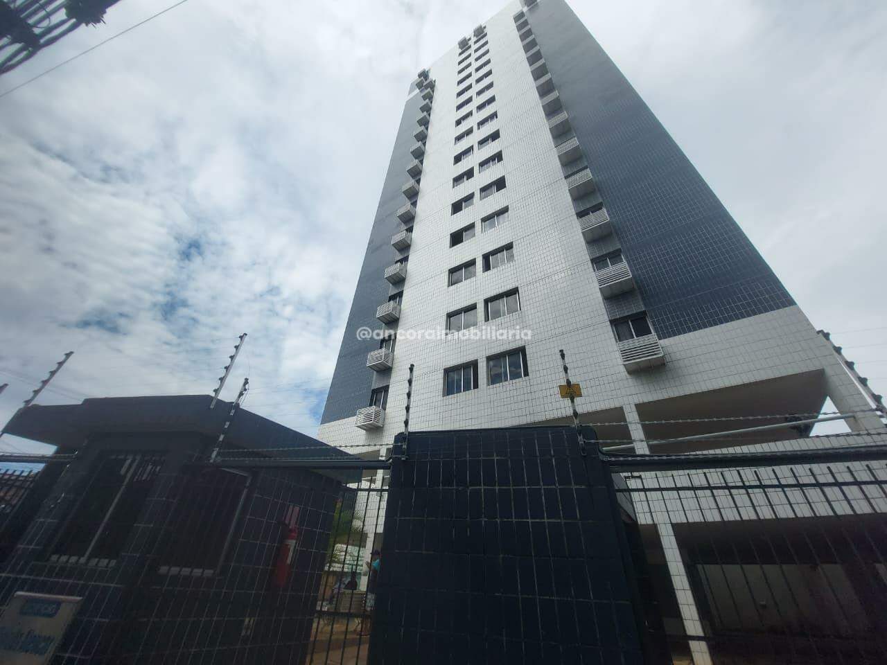 Apartamento à venda no Ilha do Leite: 