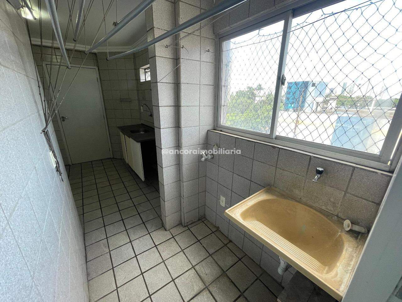 Apartamento para aluguel no Derby: