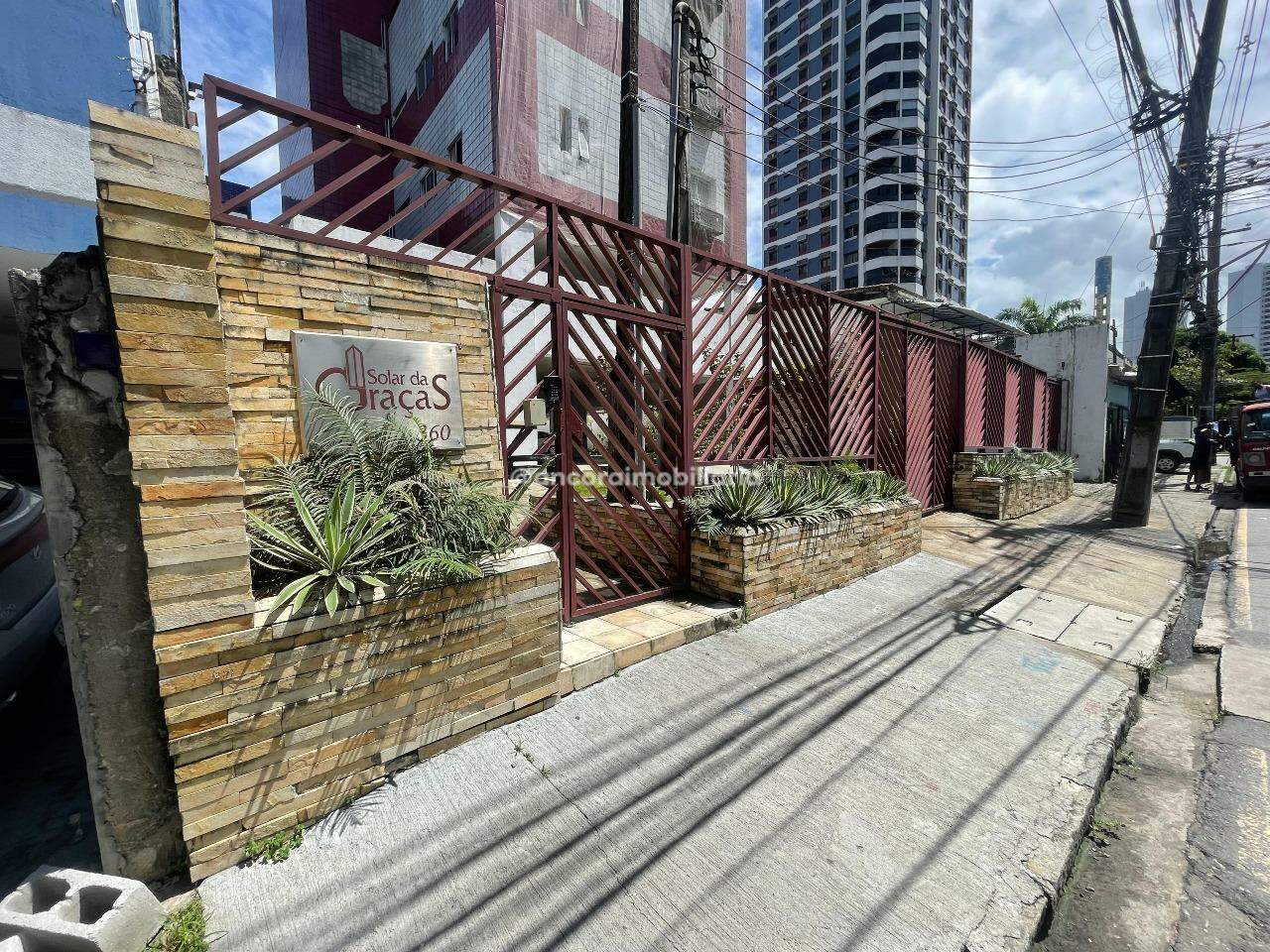 Apartamento para aluguel no Derby:
