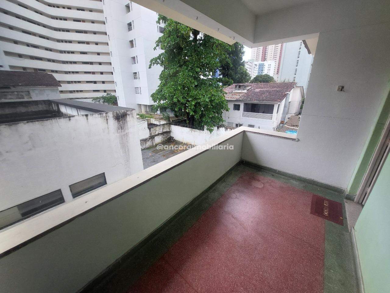 Apartamento à venda no Graças: 
