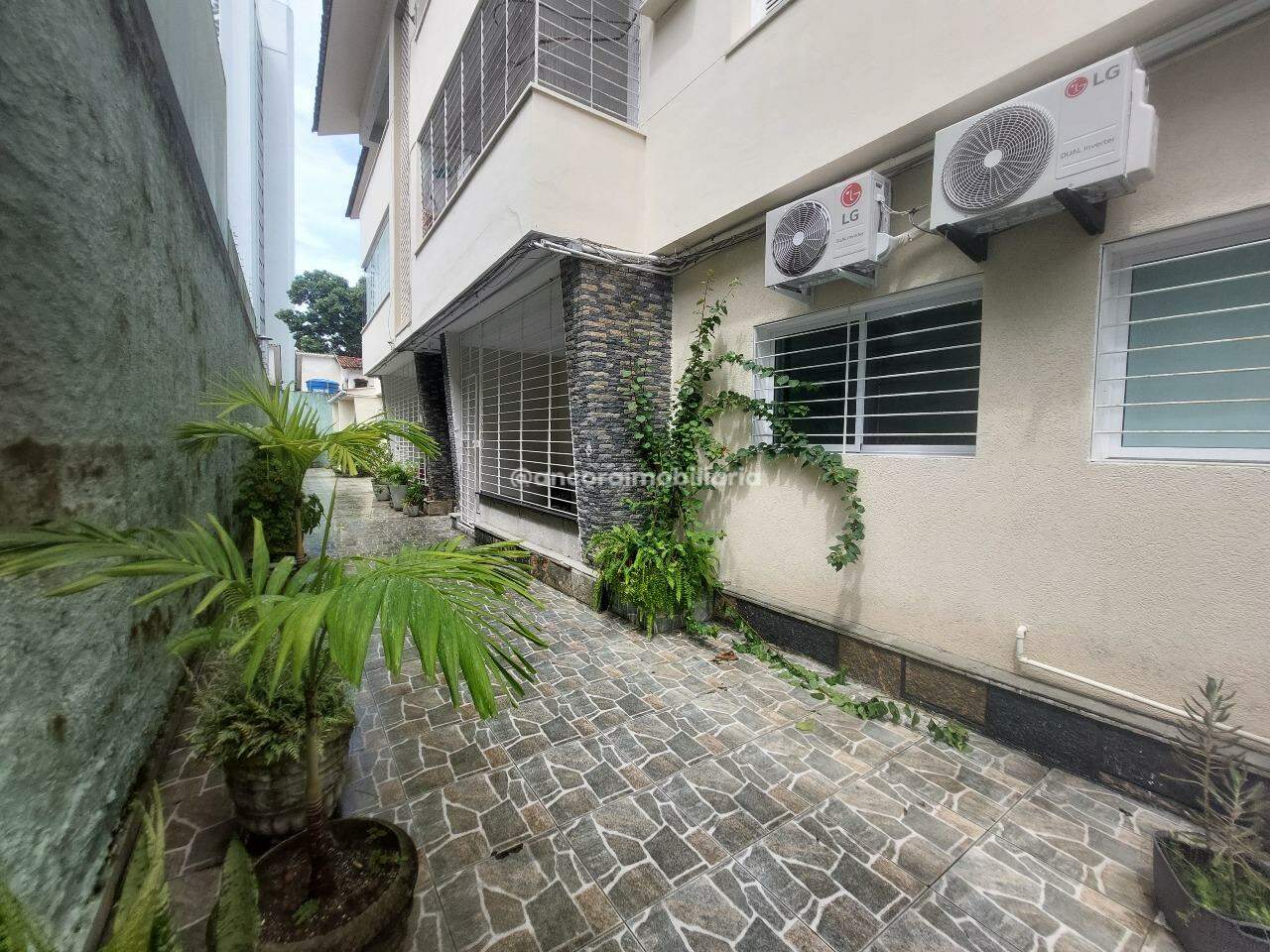 Apartamento à venda no Graças: 