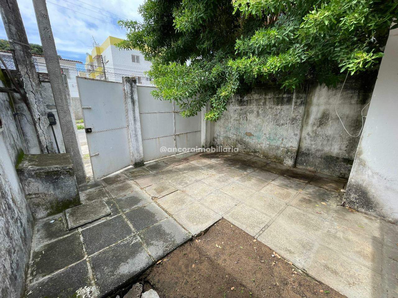 Casa para aluguel no Jardim Atlântico: 