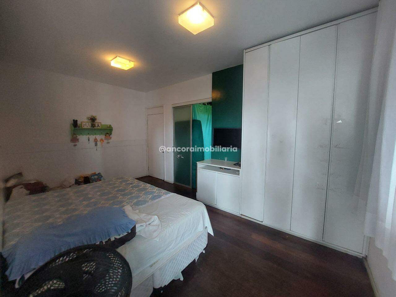 Apartamento à venda no Graças: