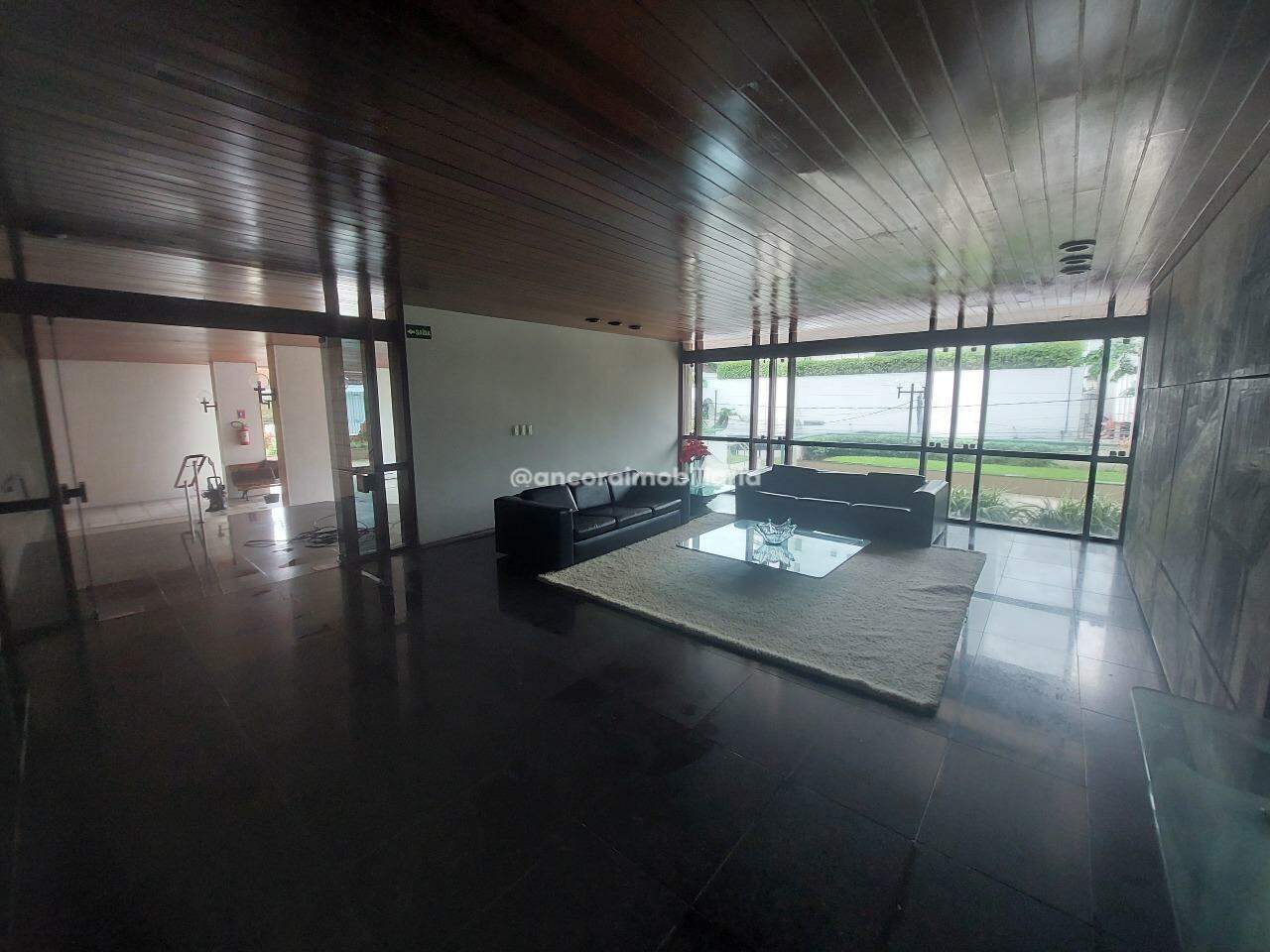 Apartamento à venda no Graças: