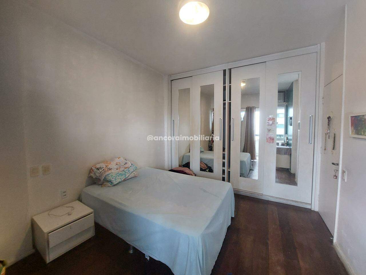 Apartamento à venda no Graças: