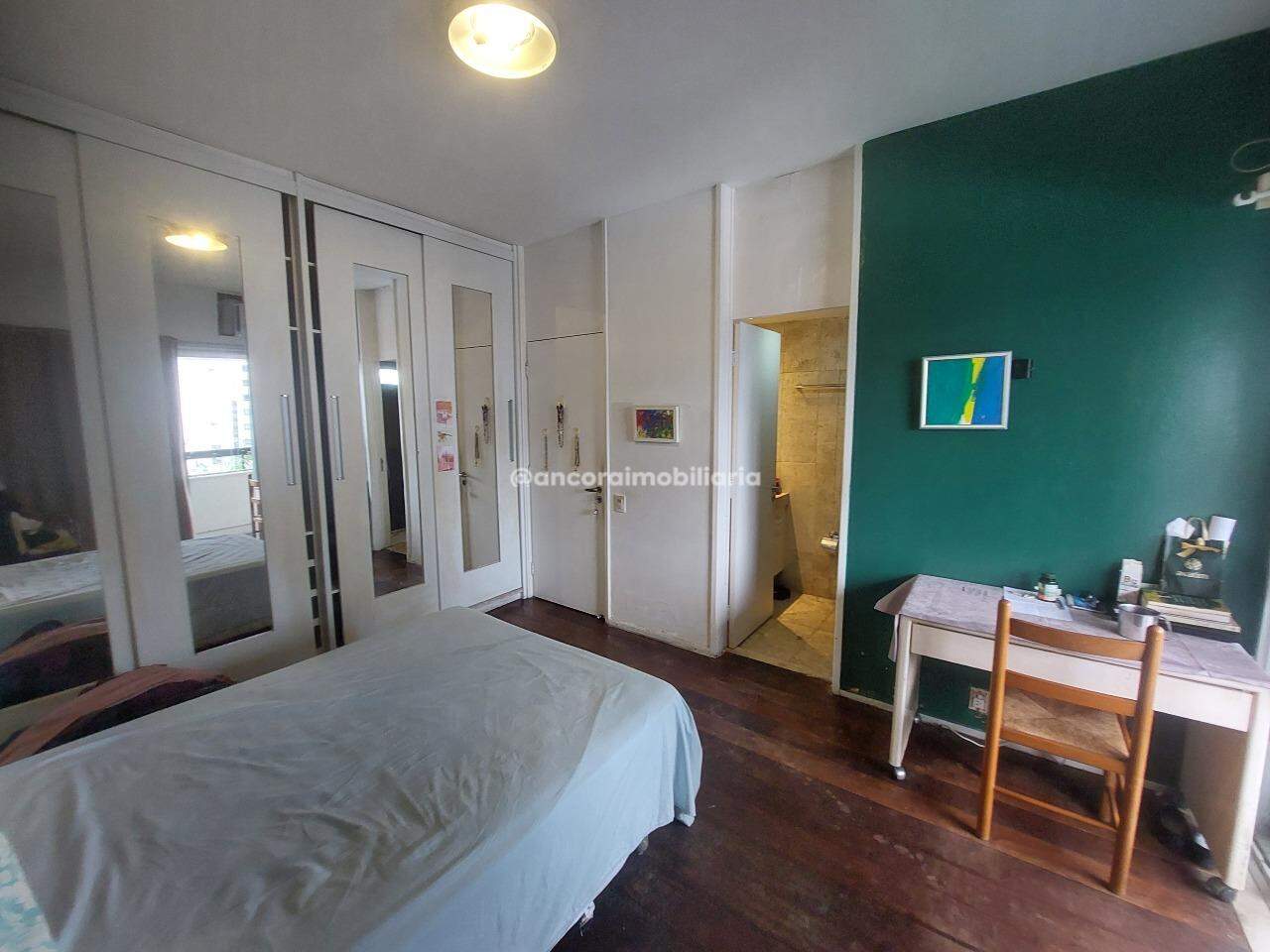 Apartamento à venda no Graças: