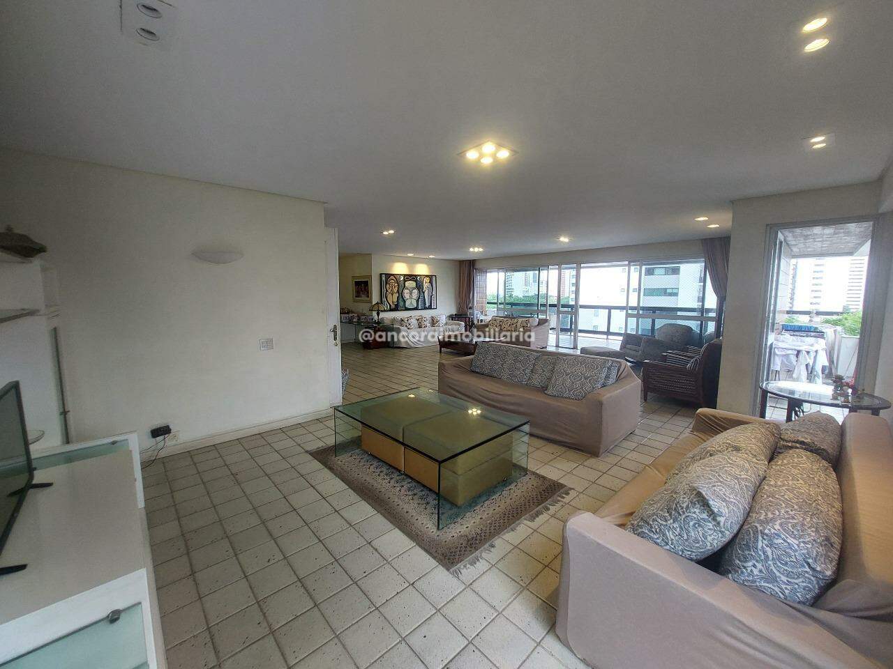 Apartamento à venda no Graças: