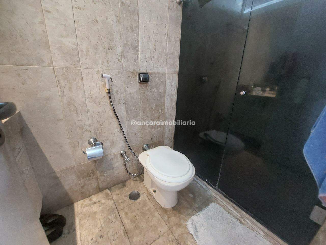 Apartamento à venda no Graças: