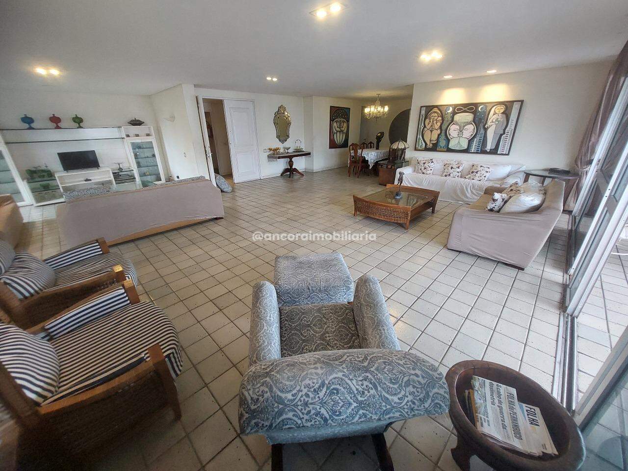 Apartamento à venda no Graças: