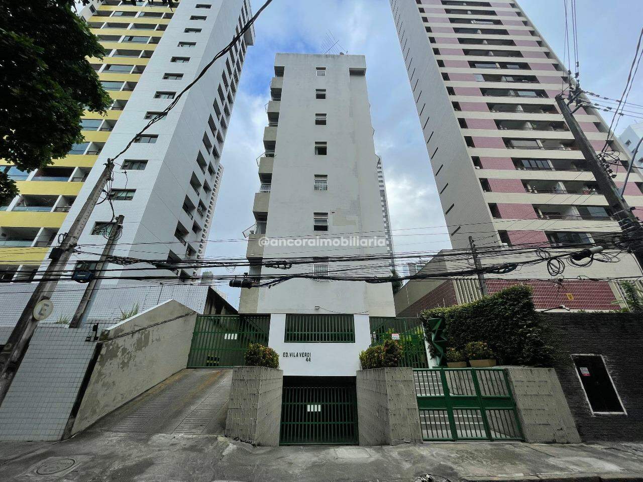 Apartamento para aluguel no Madalena: 