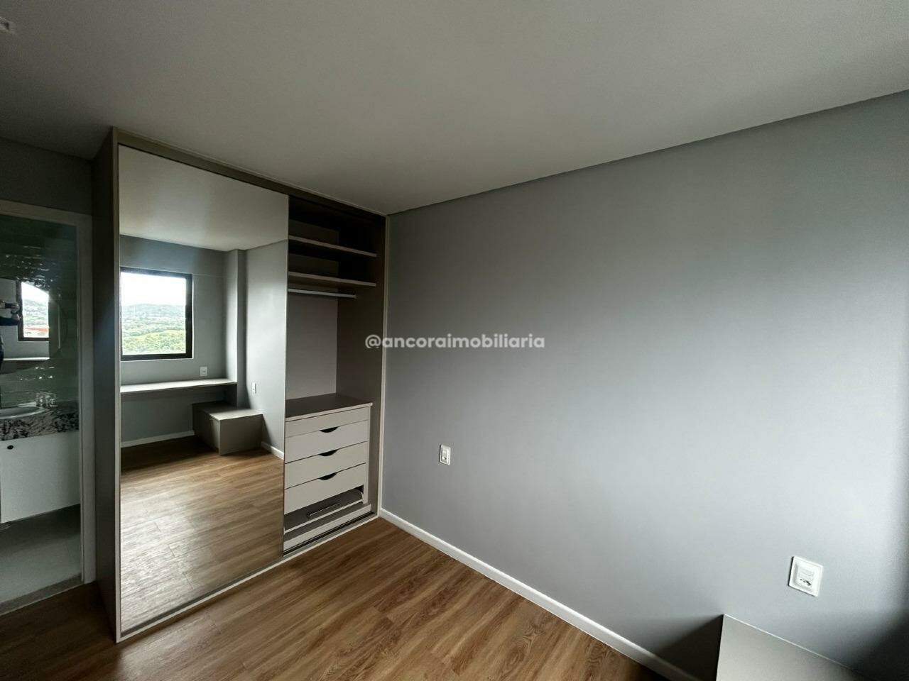 Apartamento à venda no Varzea: 