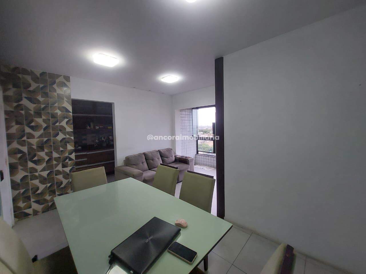 Apartamento à venda no Prado: 