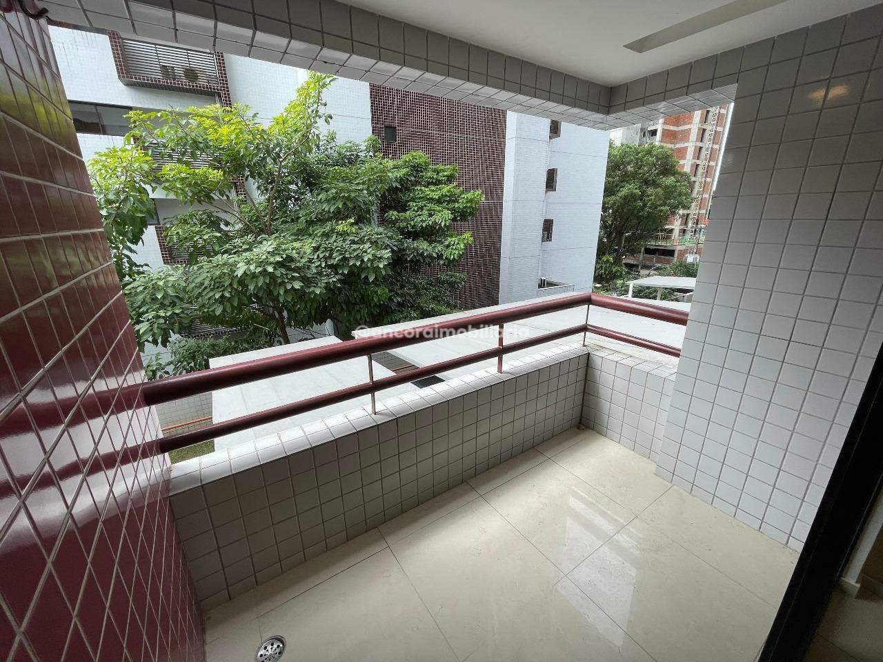Apartamento para aluguel no Espinheiro: 