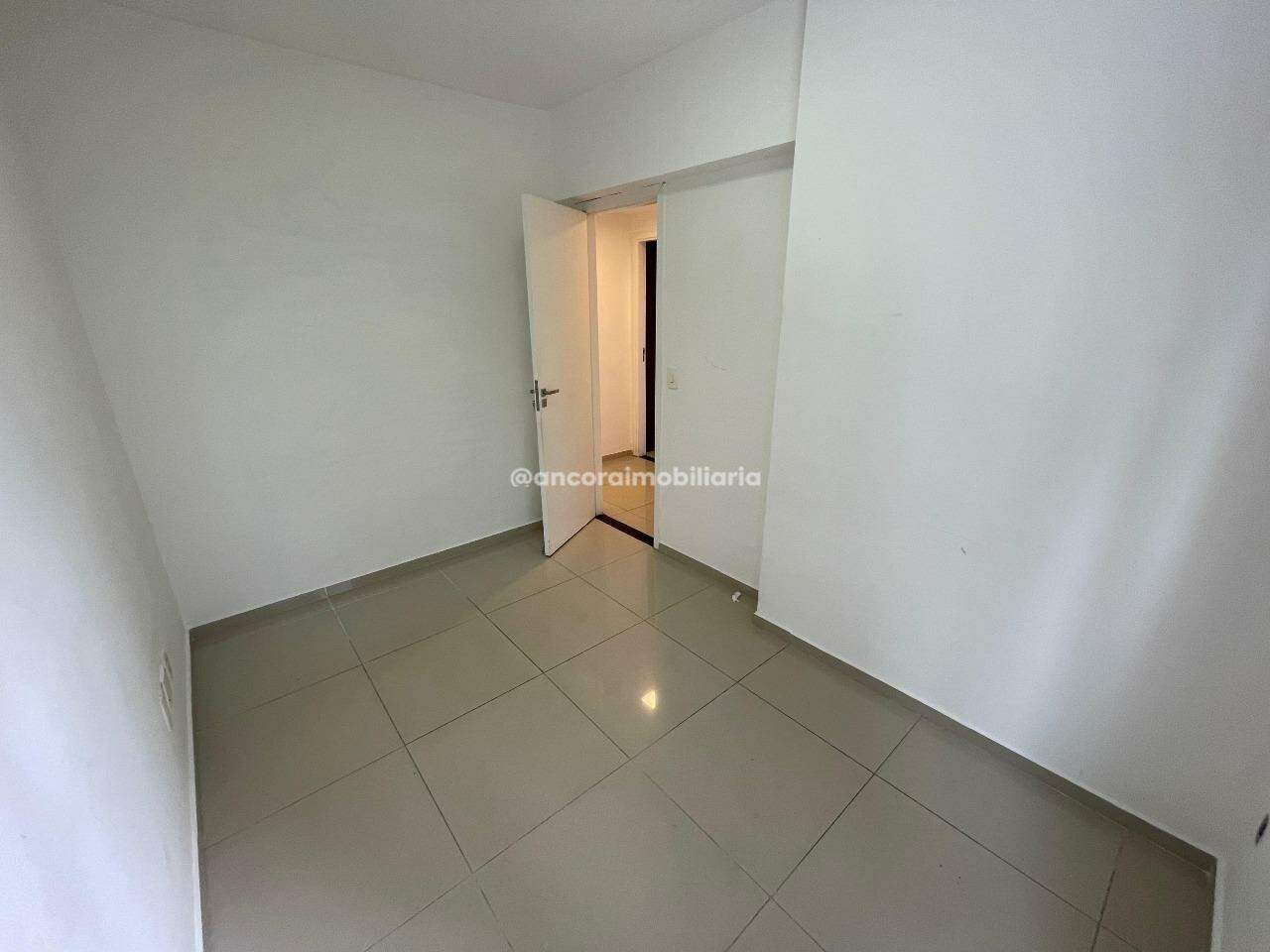 Apartamento para aluguel no Espinheiro: 
