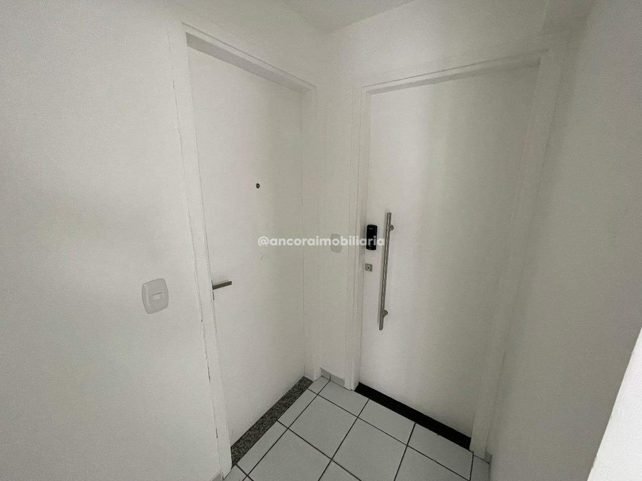 Apartamento para aluguel no Espinheiro: 