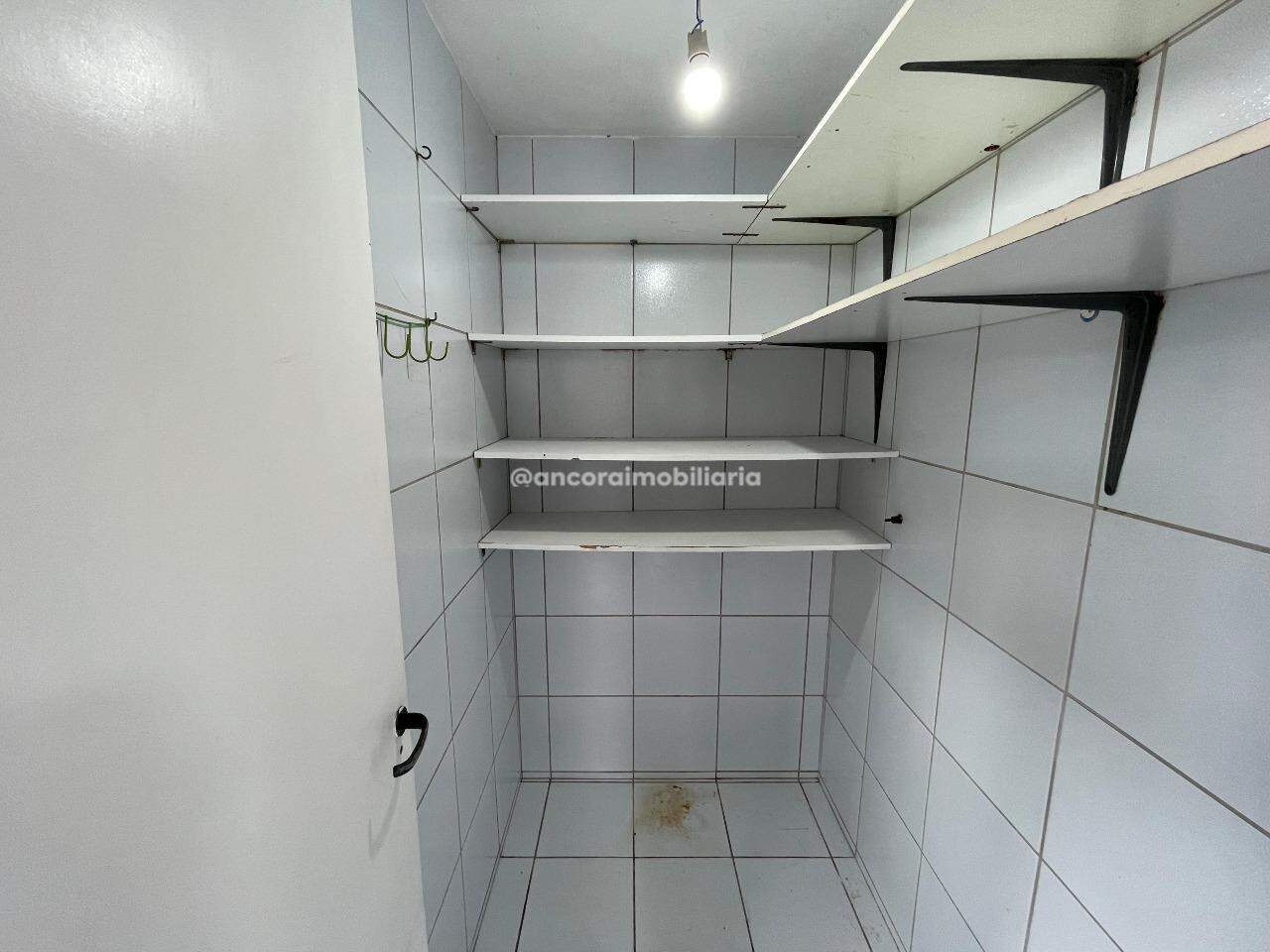 Apartamento para aluguel no Espinheiro: 