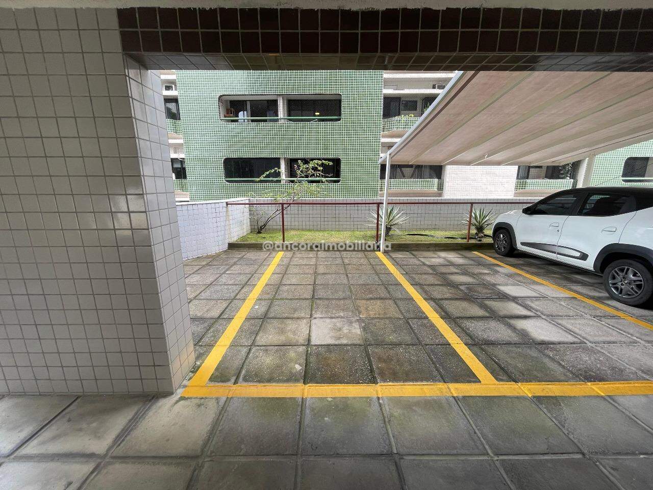 Apartamento para aluguel no Espinheiro: 