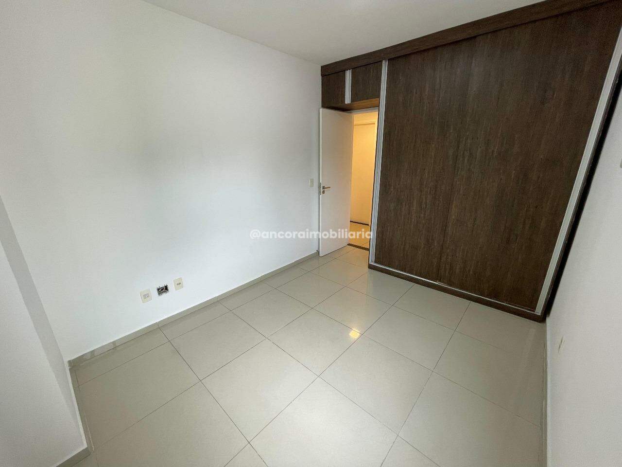 Apartamento para aluguel no Espinheiro: 
