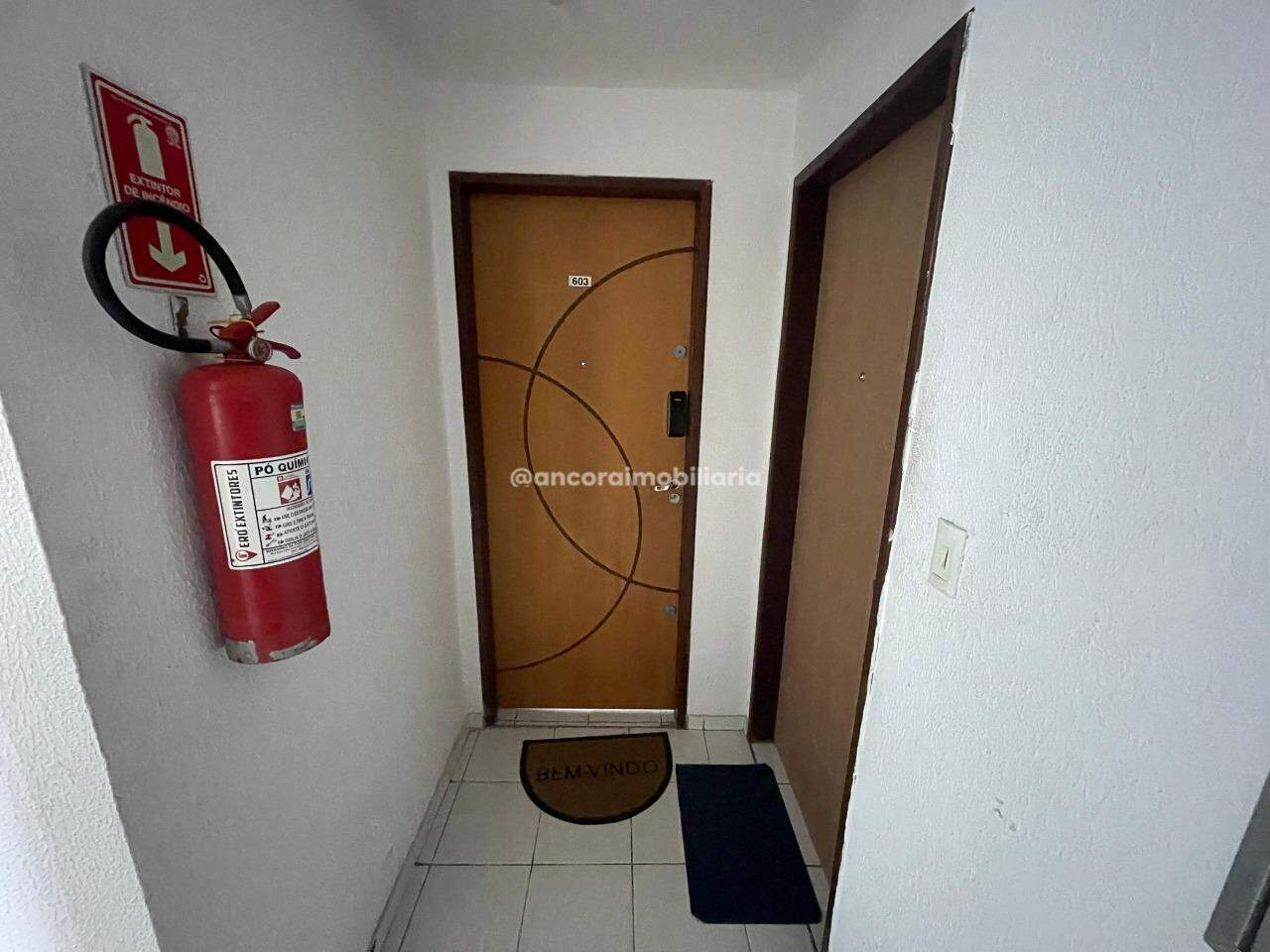 Apartamento para aluguel no Encruzilhada: 